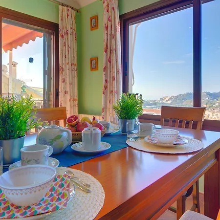 Carousel Villa *